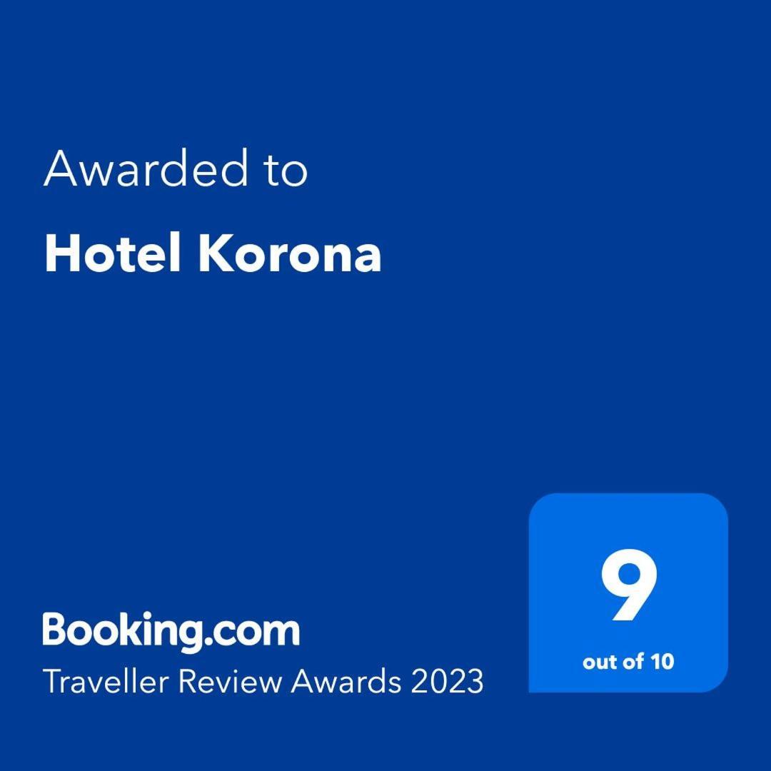 Hotel Korona ซานดอเมียร์ช ภายนอก รูปภาพ